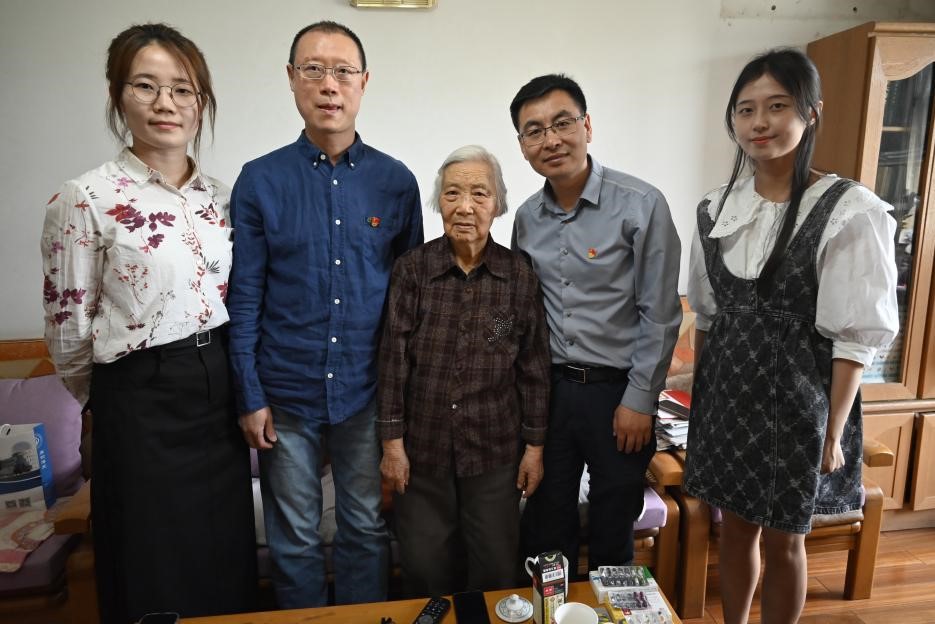 徐可华2.jpg